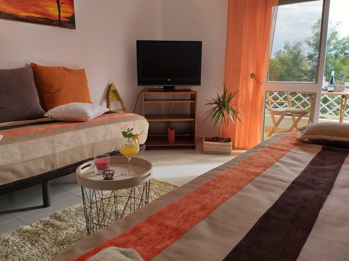 Pretty Sunny Guest Apartment Lagos Luaran gambar