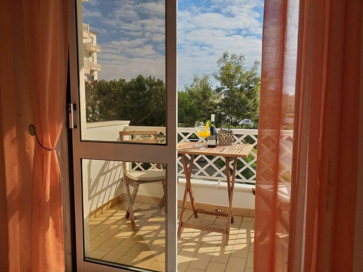 Pretty Sunny Guest Apartment Lagos Luaran gambar